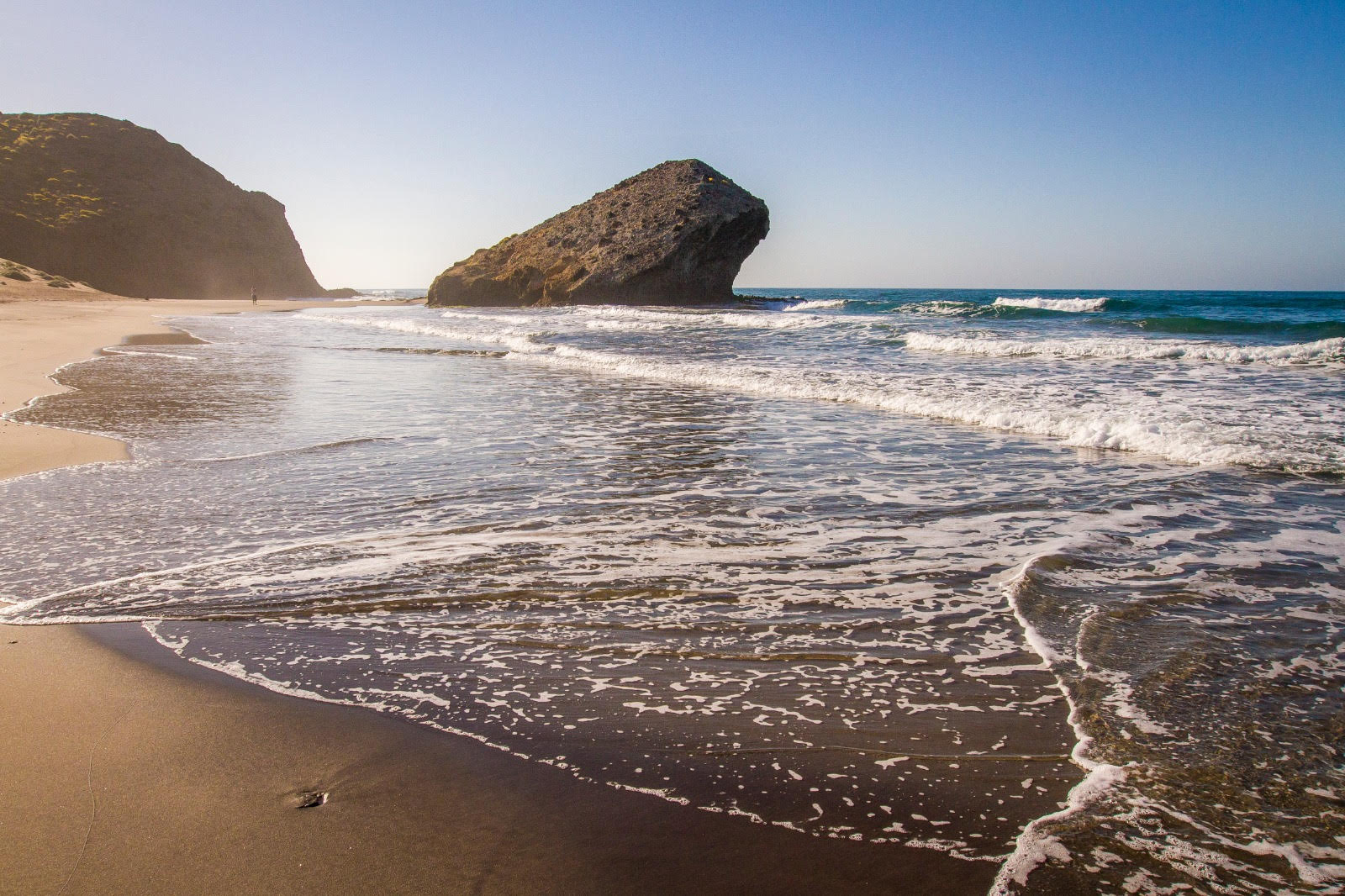 Las dunas de Mónsul y Los Escullos se preservarán frente al "continuo pisoteo de los visitantes" Las dunas de Mónsul y Los Escullos se preservarán frente al "continuo pisoteo de los visitantes"