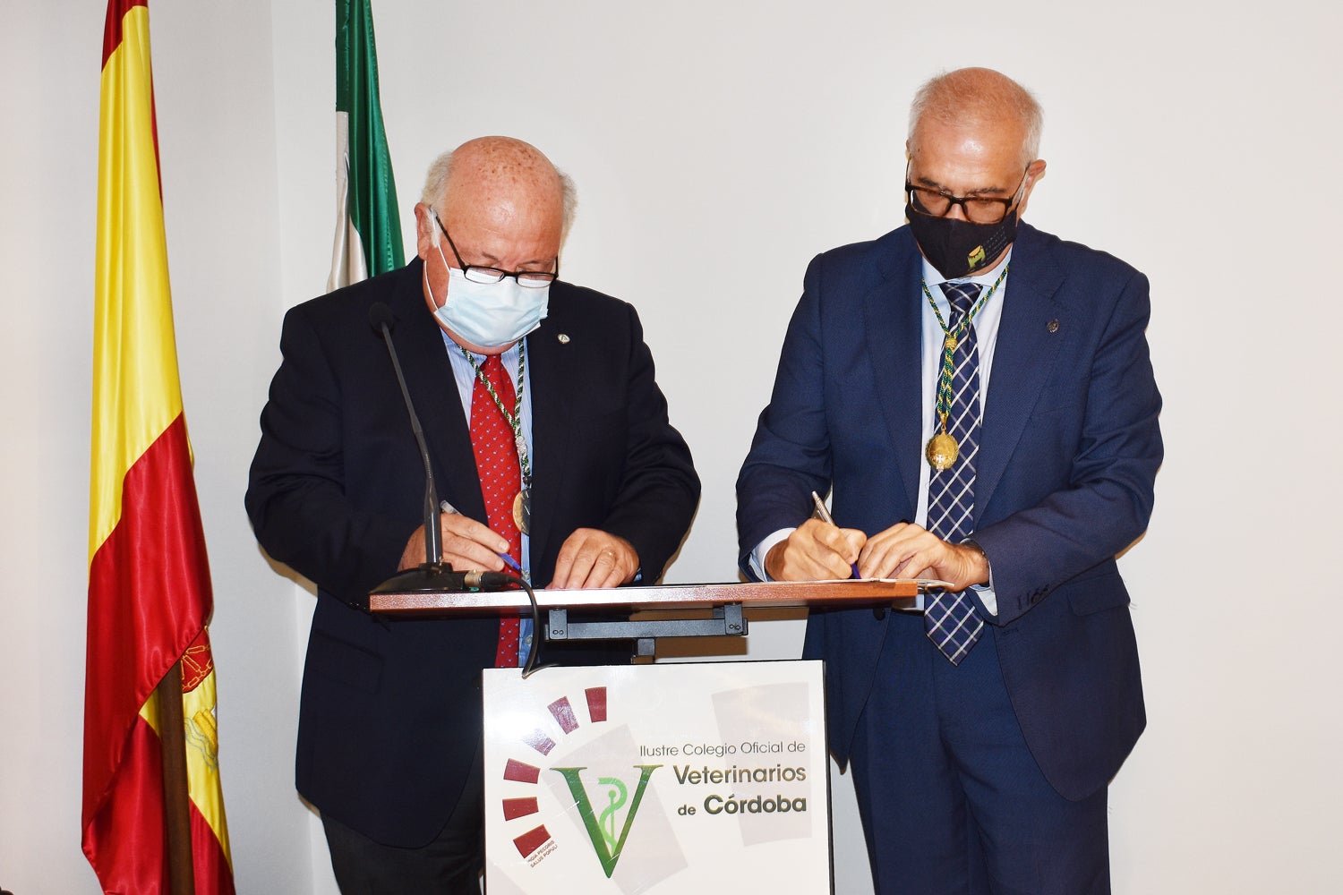 EL COLEGIO DE VETERINARIOS DE CÓRDOBA CONMEMORA SU 119 ANIVERSARIO EL COLEGIO DE VETERINARIOS DE CÓRDOBA CONMEMORA SU 119 ANIVERSARIO