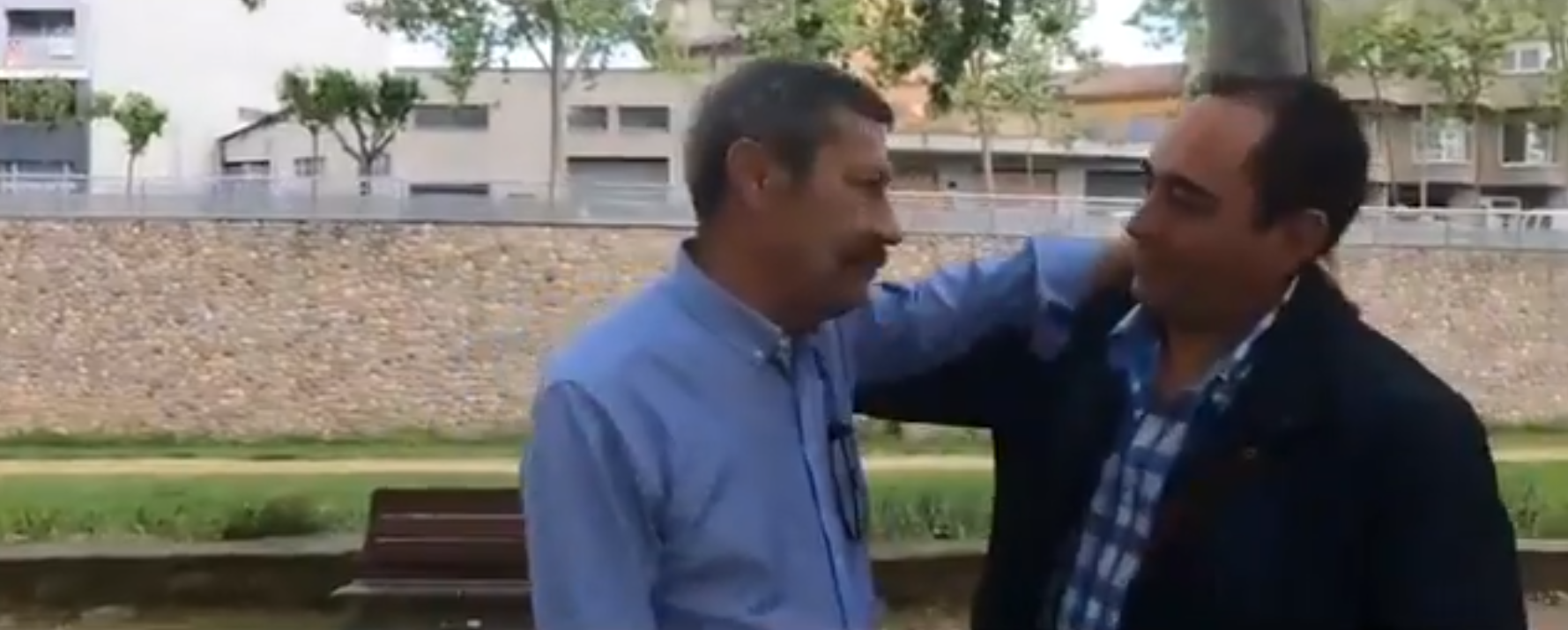 El emotivo homenaje de la Guardia Civil a las víctimas del atentado de ETA en Vic del que se cumplen 30 años El emotivo homenaje de la Guardia Civil a las víctimas del atentado de ETA en Vic del que se cumplen 30 años