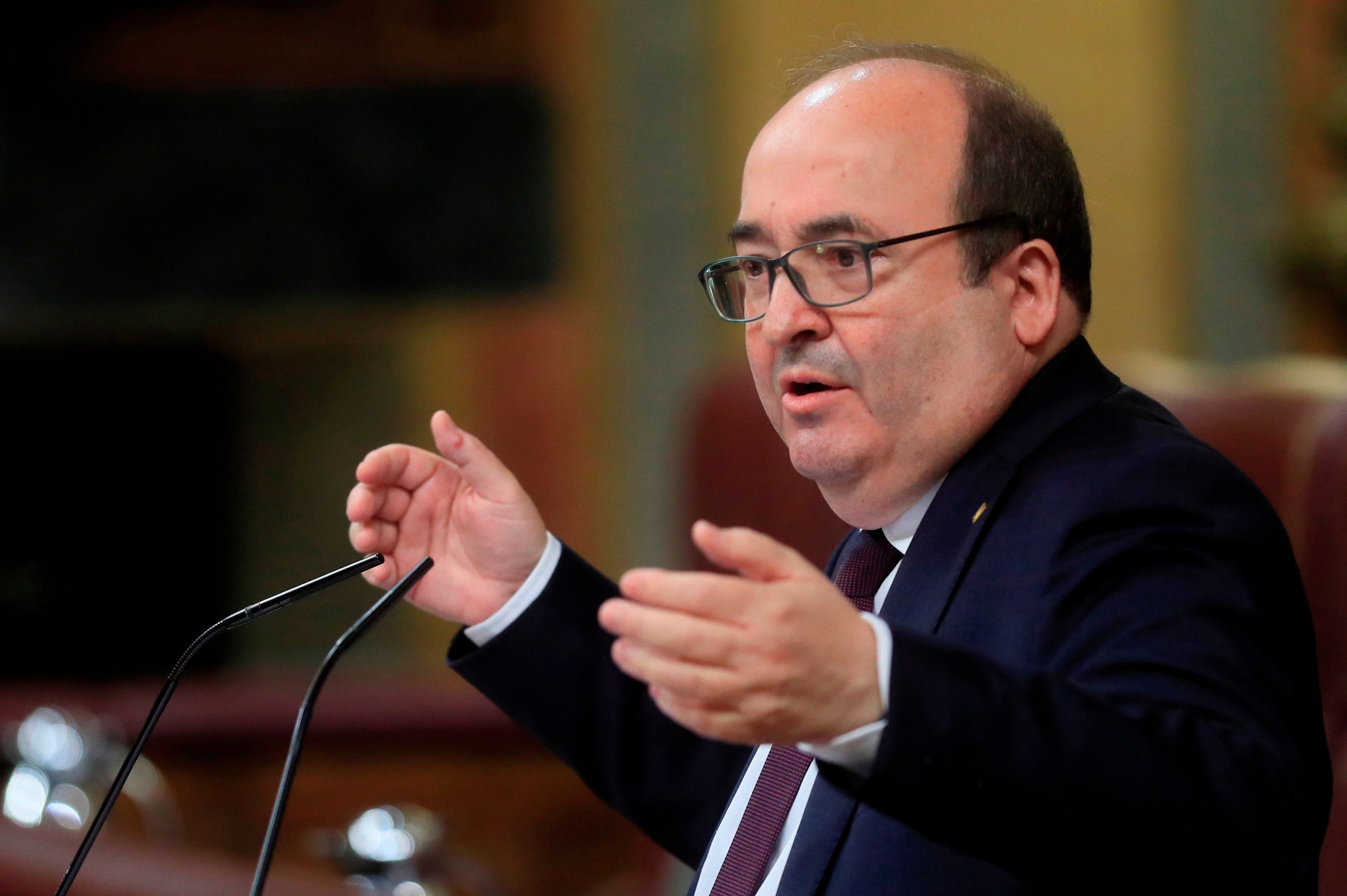 El bono cultural no incluirá productos que "inciten a la violencia" y limitará el consumo digital El bono cultural no incluirá productos que "inciten a la violencia" y limitará el consumo digital