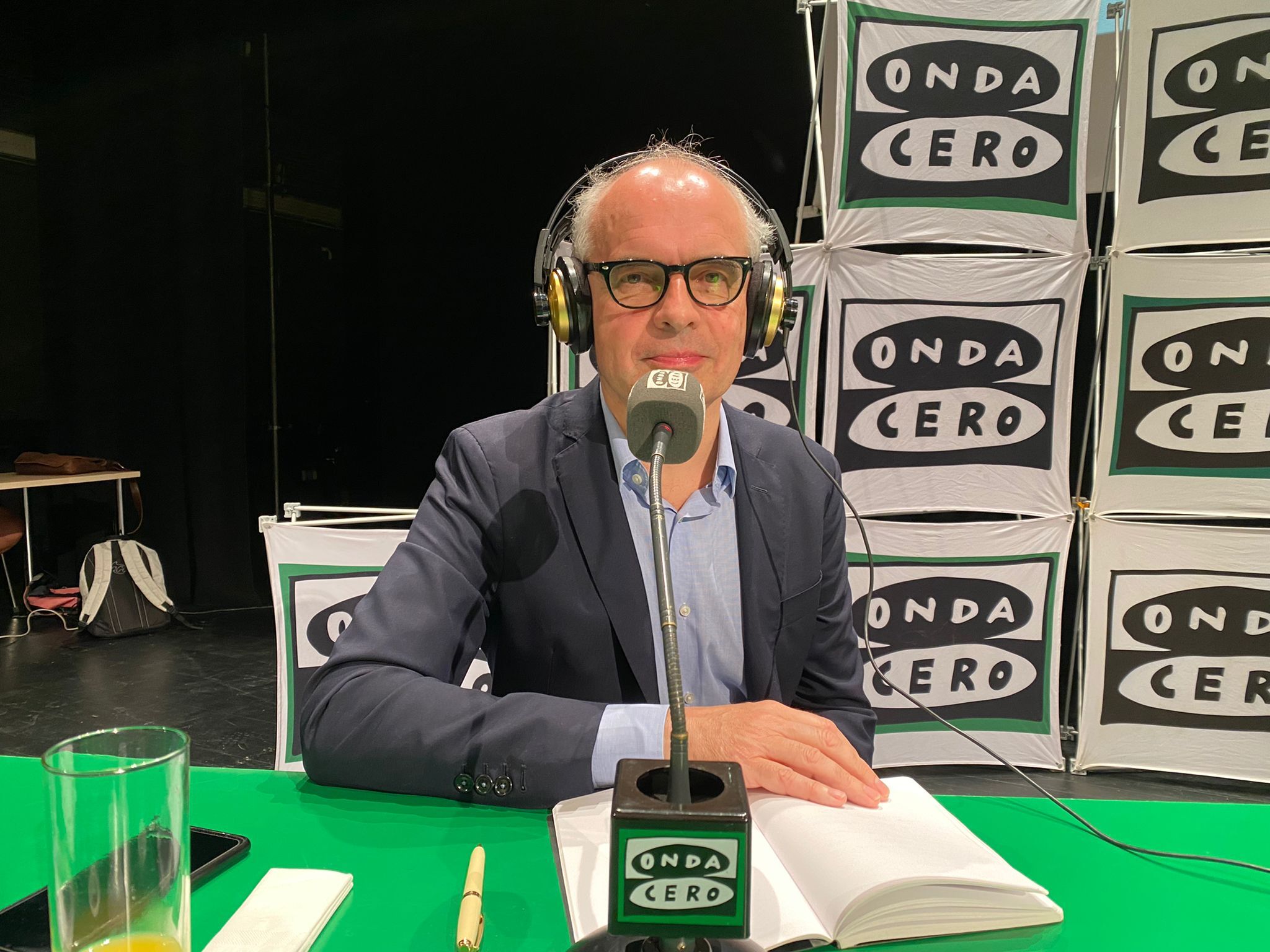 Sabino Méndez: "Ahora hay tantos males que al pobre Satán lo hemos relegado al final de la cola del paro" Sabino Méndez: "Ahora hay tantos males que al pobre Satán lo hemos relegado al final de la cola del paro"