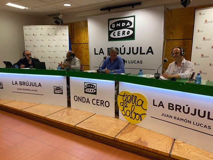 Jorge Llorente: "La subida de la luz va a afectar mucho a los regantes y a las industrias alimentarias" Jorge Llorente: "La subida de la luz va a afectar mucho a los regantes y a las industrias alimentarias"
