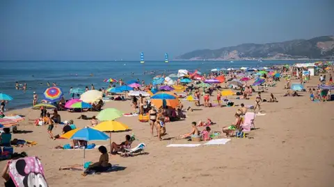 Playa de Castelldefels (Castelldefels, Barcelona) Playa de Castelldefels (Castelldefels, Barcelona)