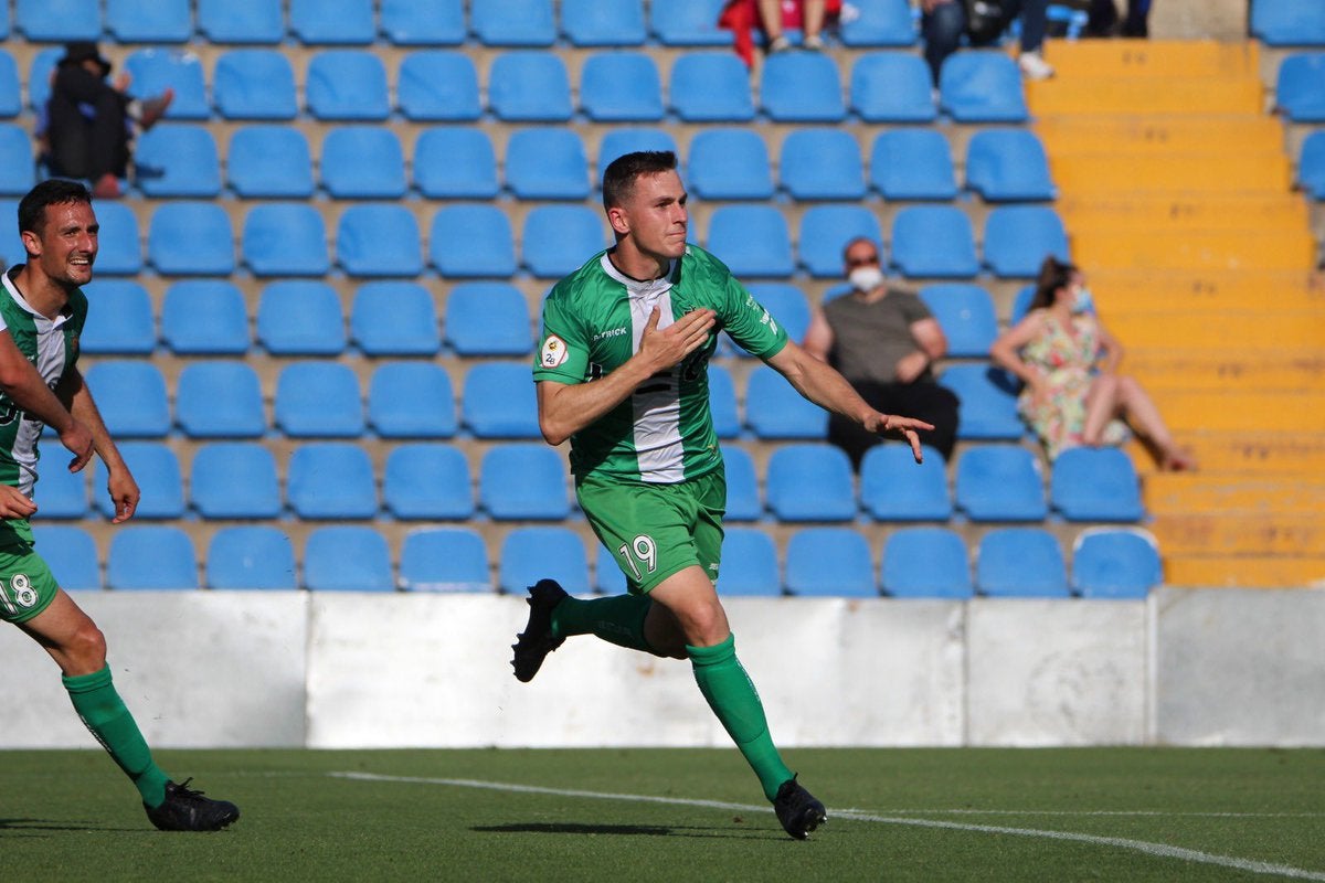 Borja García: "Fernández Romo hace una gestión de vestuario espectacular" Borja García: "Fernández Romo hace una gestión de vestuario espectacular"