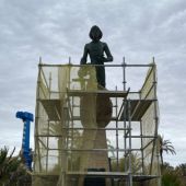 El Monumento al Hombre del Mar fue inaugurado en mayo de 1975 y esculpido por el catalán Josep Ricart i Maimir, se trata de uno de los grandes símbolos de la ciudad 