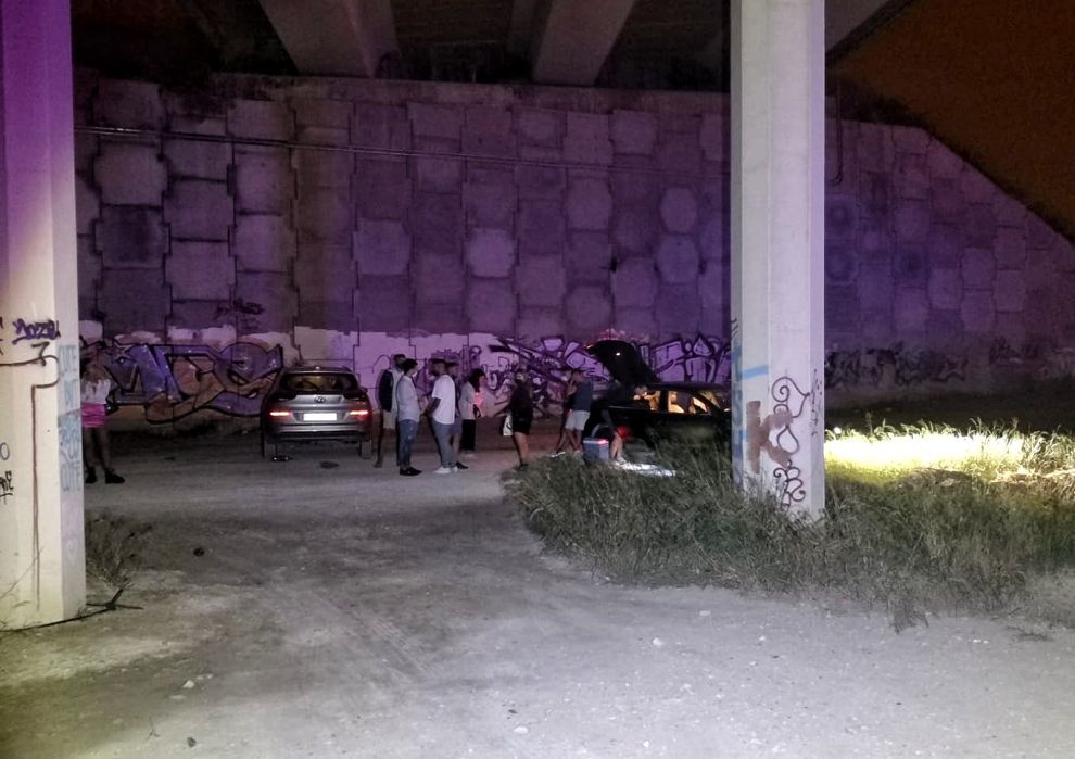 La Policía Nacional desarticula una fiesta ilegal en Zaragoza La Policía Nacional desarticula una fiesta ilegal en Zaragoza