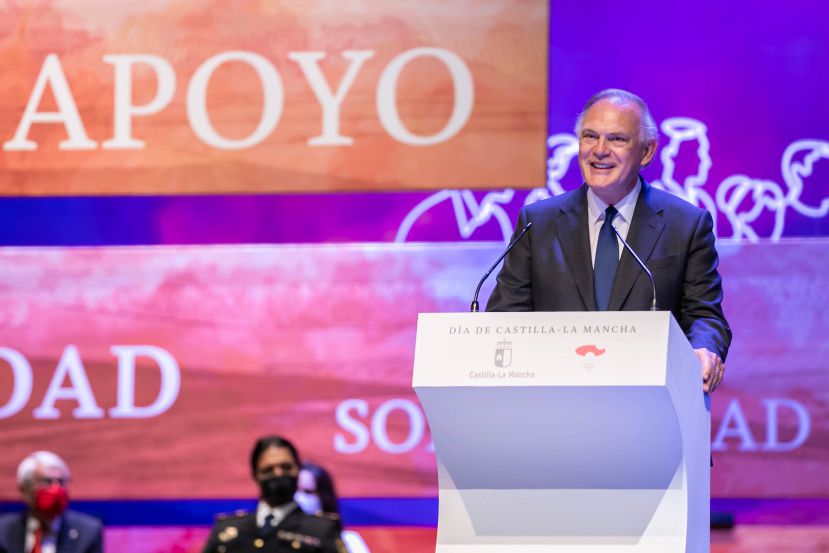 CL-M celebra su Día con las Medallas de Oro a Perales y Piqueras, y a colectivos que han luchado contra la Covid-19 CL-M celebra su Día con las Medallas de Oro a Perales y Piqueras, y a colectivos que han luchado contra la Covid-19