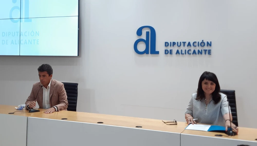 Carlos Mazón y Julia Parra.- Diputación de Alicante 