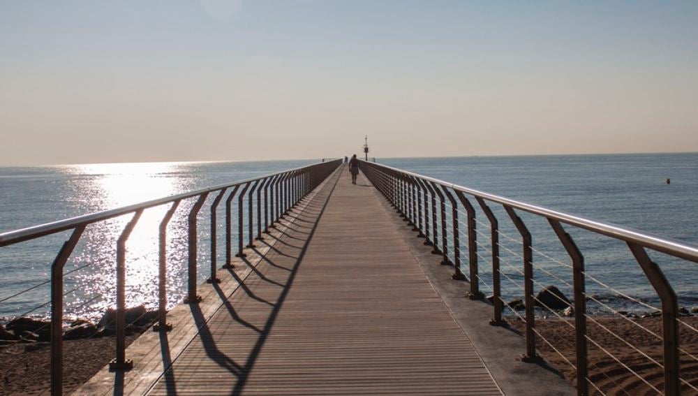 Playa del Pont del Petroli (Badalona, Barcelona)