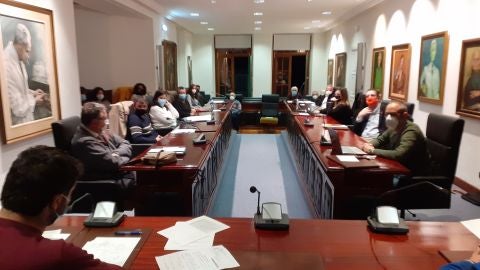 Revuelo ante modificaci&oacute;n Comisiones en Vald&eacute;s.
