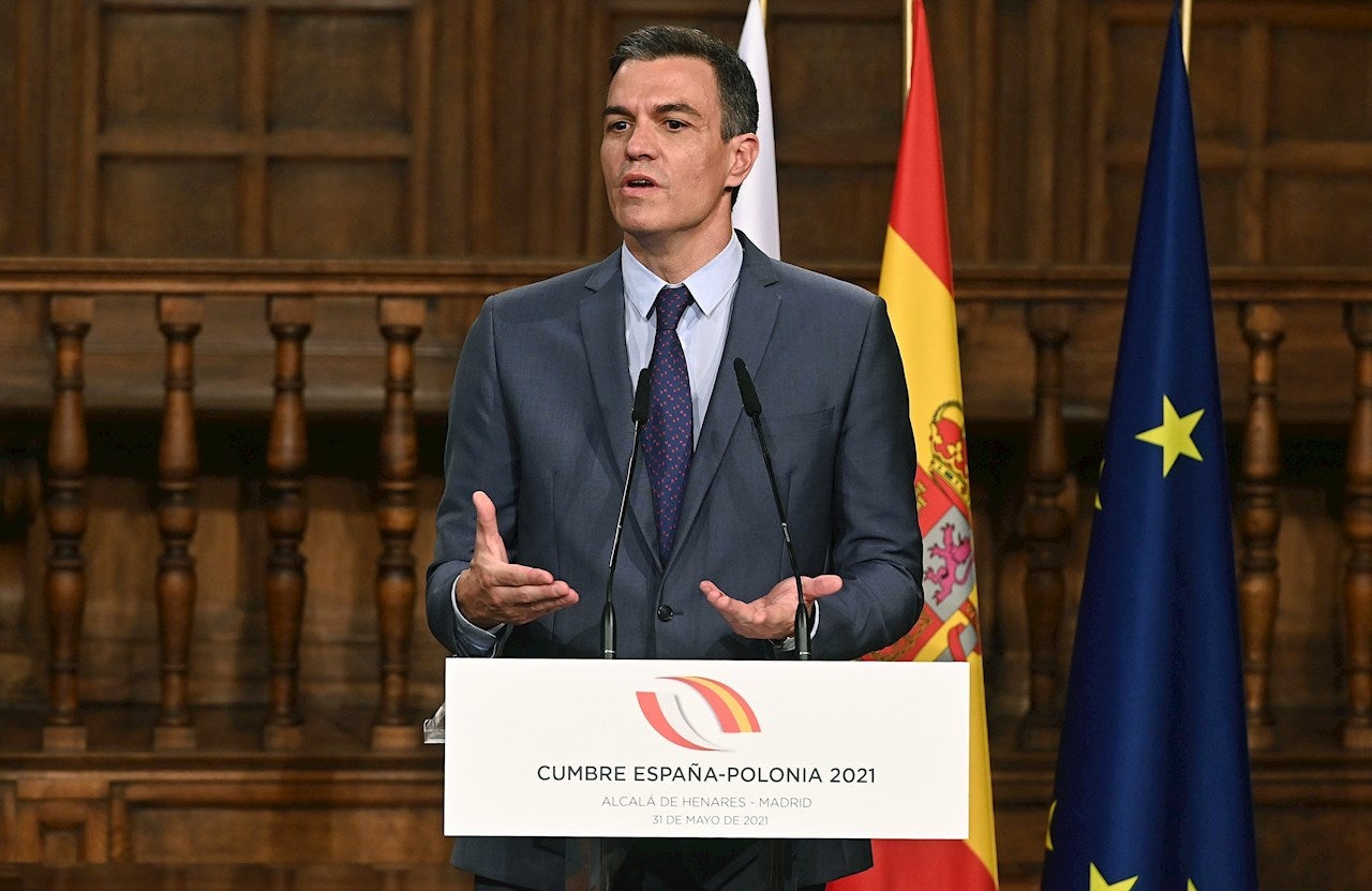 Pedro Sánchez asume el coste por los indultos y pide dejar atrás "un mal pasado" Pedro Sánchez asume el coste por los indultos y pide dejar atrás "un mal pasado"
