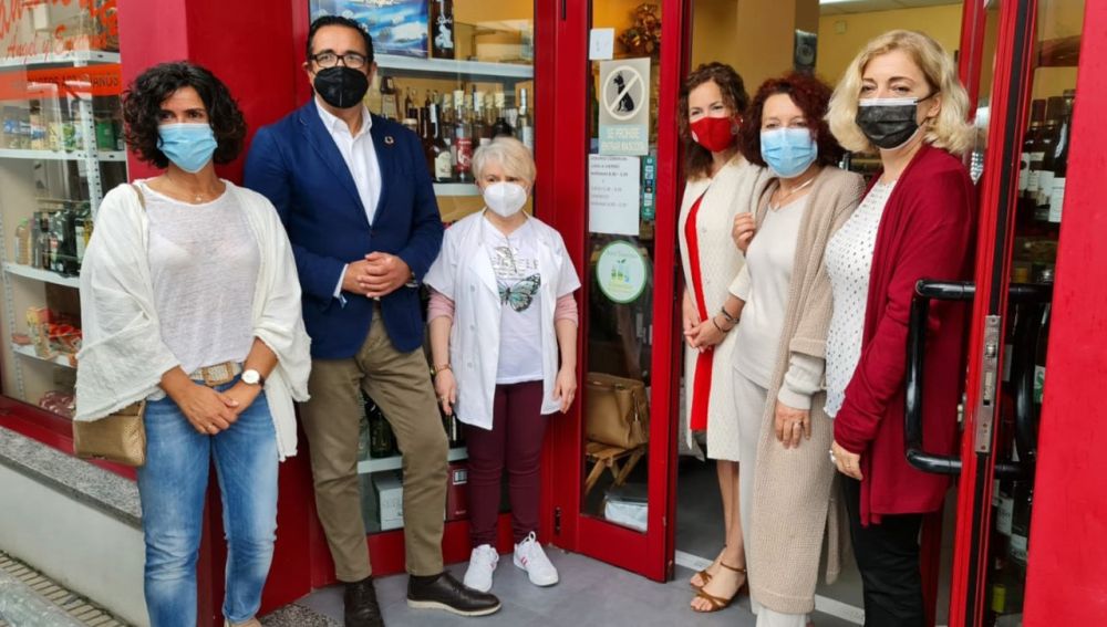 Dos establecimientos de El Franco ya tienen indentificación "Alimentos del Paraíso Natural" .