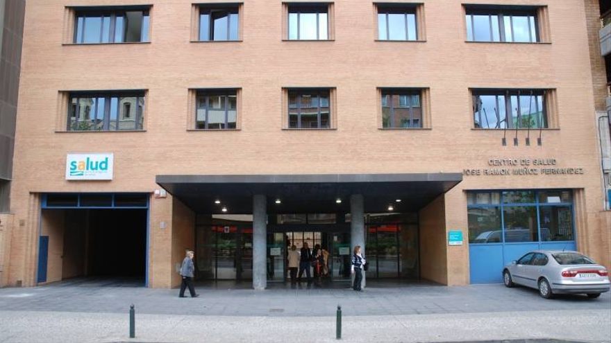 Quejas por el cierre de las urgencias en centros de salud de Zaragoza Quejas por el cierre de las urgencias en centros de salud de Zaragoza