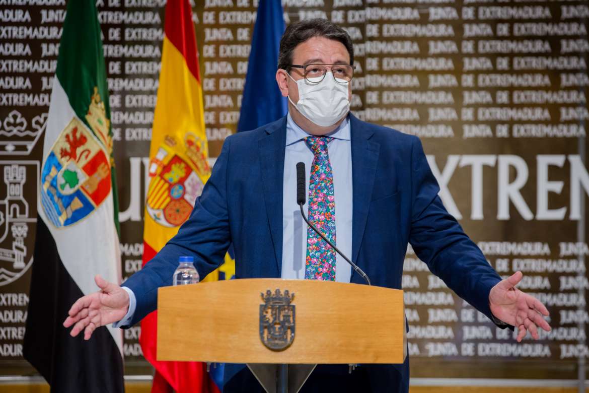 Extremadura abrirá hasta las dos de la madrugada el ocio nocturno, hostelería, restauración y salas de juegos y apuestas Extremadura abrirá hasta las dos de la madrugada el ocio nocturno, hostelería, restauración y salas de juegos y apuestas