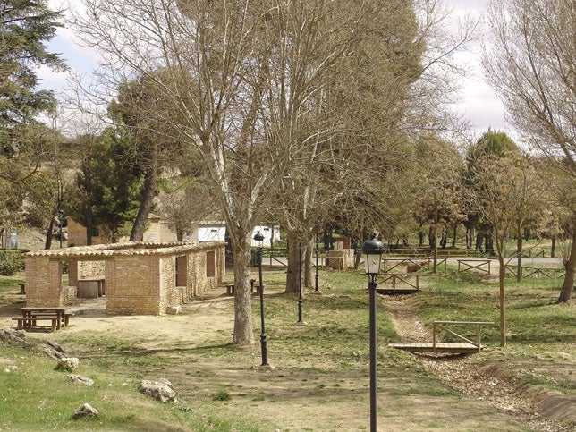 Valdepeñas informa, conciencia y advierte sobre el peligro de incendios Valdepeñas informa, conciencia y advierte sobre el peligro de incendios
