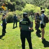 La Guardia Civil sanciona a 76 hippies acampados en la sierra