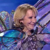 Esperanza Aguirre se escondía tras la máscara de la Mariposa en Mask Singer Esperanza Aguirre se escondía tras la máscara de la Mariposa en Mask Singer