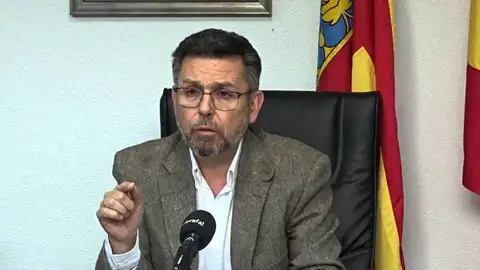 Pineda : "Me quedan muchas cosas por hacer, por ejemplo, que los vecinos de las casas baratas sean de Rafal" manuel pineda