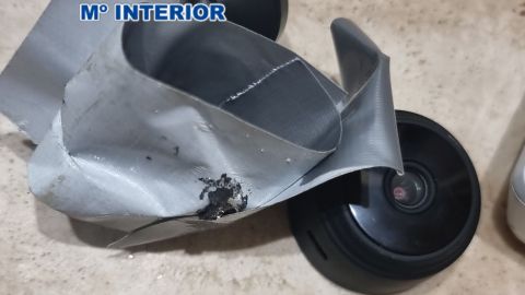 La cámara con la cinta adhesiva La cámara con la cinta adhesiva