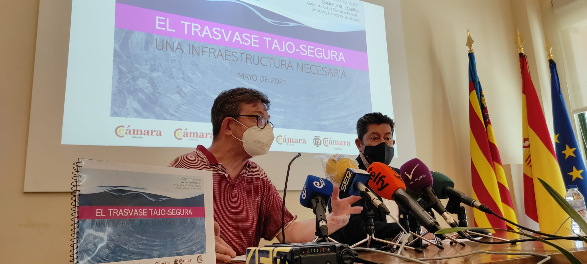 La institución cameral justifica junto a las cámaras de Alicante, Almería, Cartagena, Lorca y Murcia una infraestructura “que es necesaria” La institución cameral justifica junto a las cámaras de Alicante, Almería, Cartagena, Lorca y Murcia una infraestructura “que es necesaria”