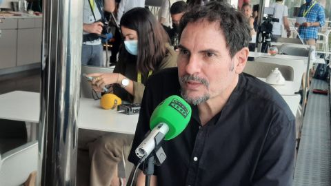 El director Carlos Cuar&oacute;n, durante su entrevista con Kin&oacute;tico en el Festival de M&aacute;laga