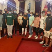Reunión en el Ayuntamiento de los alumnos con Lorena Garrón y Ana Fernández