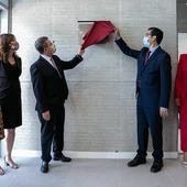García-Page y Caballero descubren la placa de inauguración de las obras de la primera fase del pabellón ferial García-Page y Caballero descubren la placa de inauguración de las obras de la primera fase del pabellón ferial