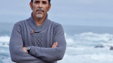 V&iacute;ctor del &Aacute;rbol, escritor.