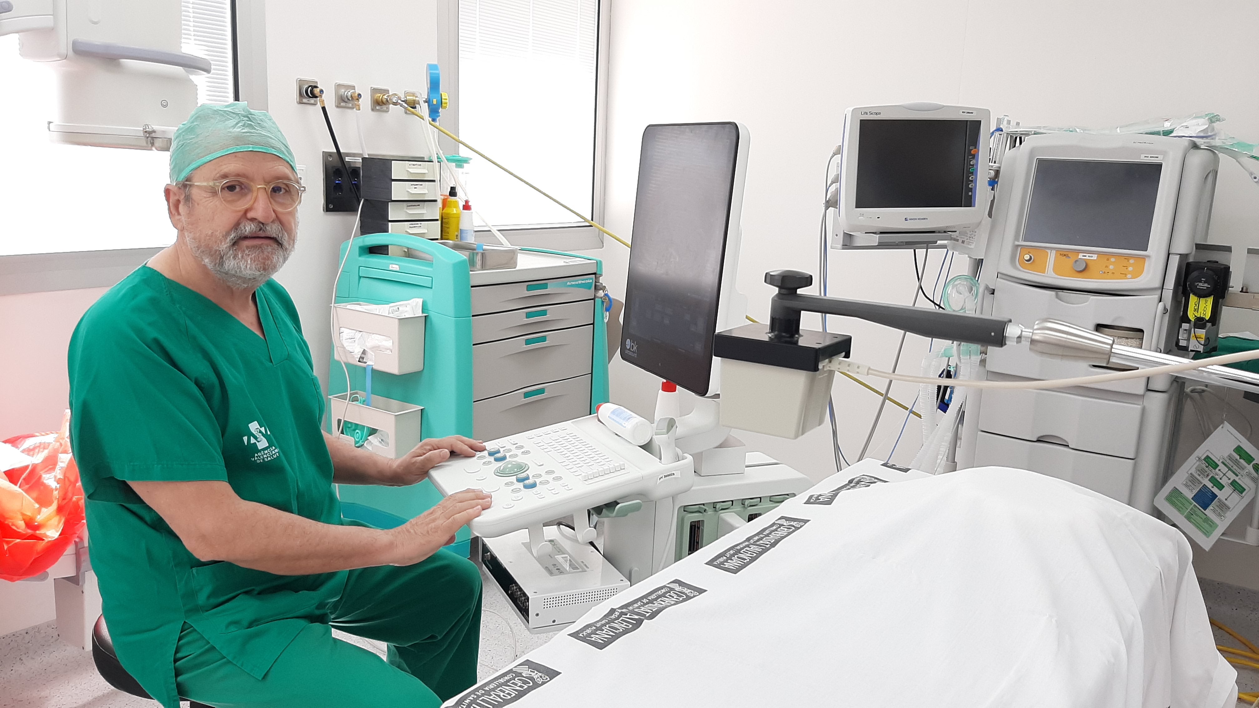 El Hospital General Universitario de Elche atiende a alrededor de 300 pacientes con cáncer de próstata El Hospital General Universitario de Elche atiende a alrededor de 300 pacientes con cáncer de próstata