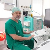 Ernesto de Nova, jefe del servicio de Urología del Hospital General Universitario de Elche.