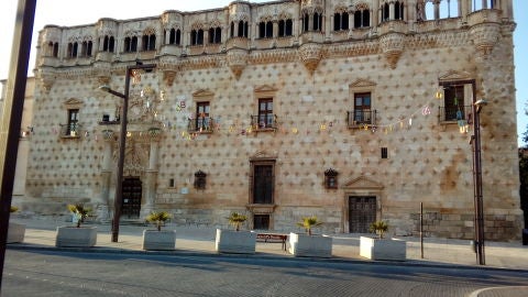 Palacio del Infantado durante el Marat&oacute;n de Cuentos.