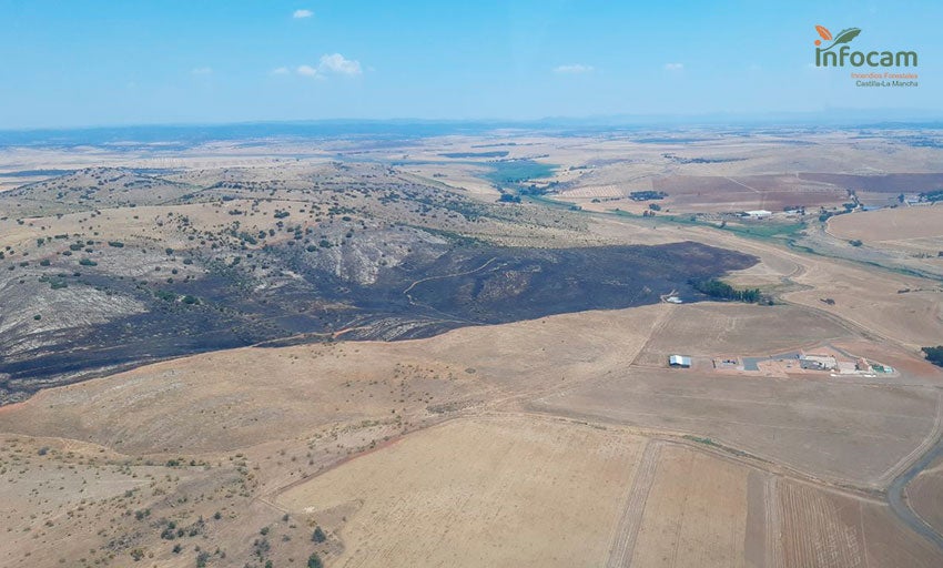 Controlados los incendios forestales de Corral de Calatrava y Puertollano Controlados los incendios forestales de Corral de Calatrava y Puertollano