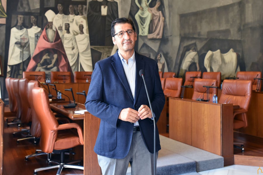 La Diputación de Ciudad Real invierte 2,8 millones en el Plan de Apoyo para municipios menores de 10.000 habitantes La Diputación de Ciudad Real invierte 2,8 millones en el Plan de Apoyo para municipios menores de 10.000 habitantes