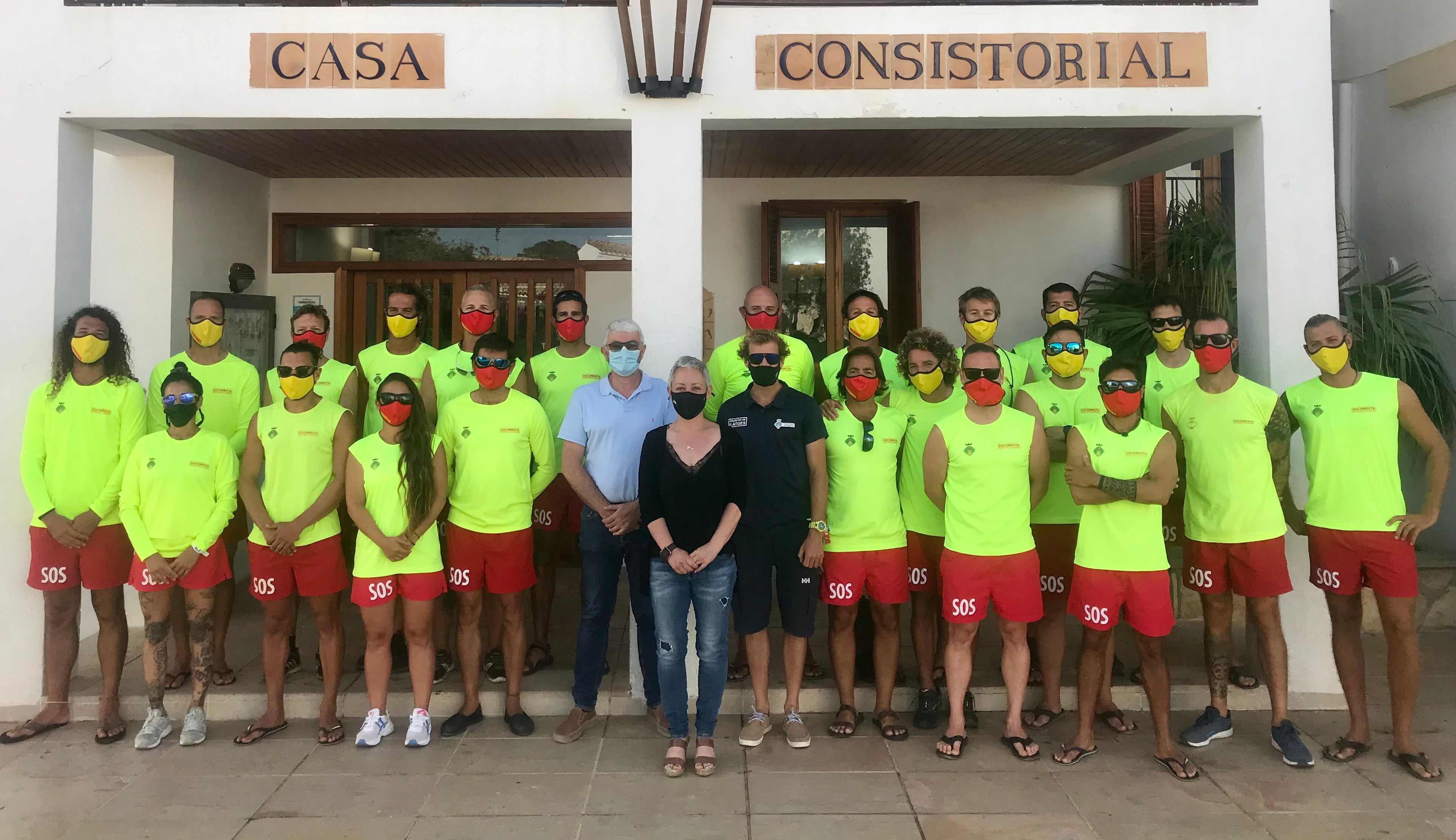 La presidenta del Consell de Formentera desea a los socorristas de playa "mucha suerte" para la temporada La presidenta del Consell de Formentera desea a los socorristas de playa "mucha suerte" para la temporada