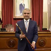 El Ayuntamiento de Badajoz celebra este martes un pleno extraordinario en el que Fragoso renunciará como alcalde El Ayuntamiento de Badajoz celebra este martes un pleno extraordinario en el que Fragoso renunciará como alcalde