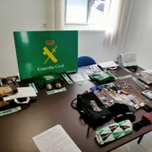 La Guardia Civil desarticula un grupo criminal dedicado al tráfico de drogas La Guardia Civil desarticula un grupo criminal dedicado al tráfico de drogas