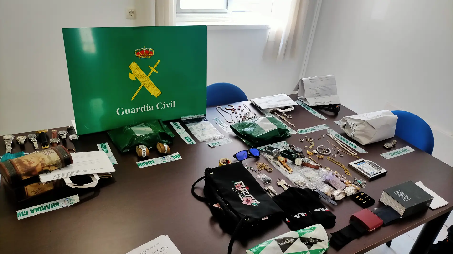 La Guardia Civil desarticula un grupo criminal dedicado al tráfico de drogas