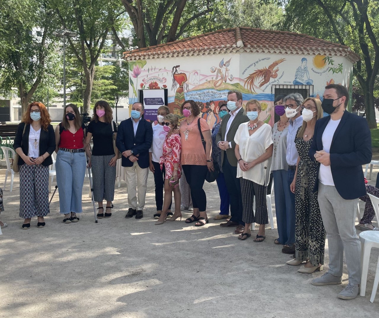 Un mural de mujeres homenajea a María José Merlos en el Parque Lineal Un mural de mujeres homenajea a María José Merlos en el Parque Lineal