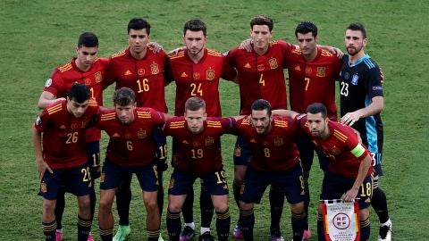 #SiSeArrodillanApagaLaTele, usuarios de Twitter piden que la selecci&oacute;n espa&ntilde;ola no haga el gesto pro 'Black Lives Matter'