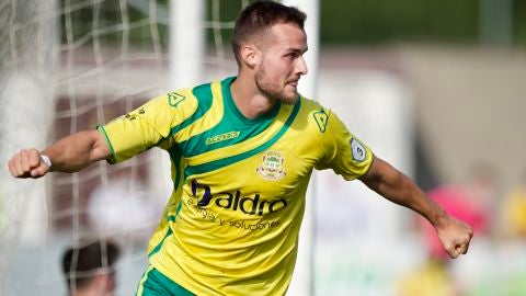 Javi Delgado, futbolista Tropez&oacute;n de Tanos