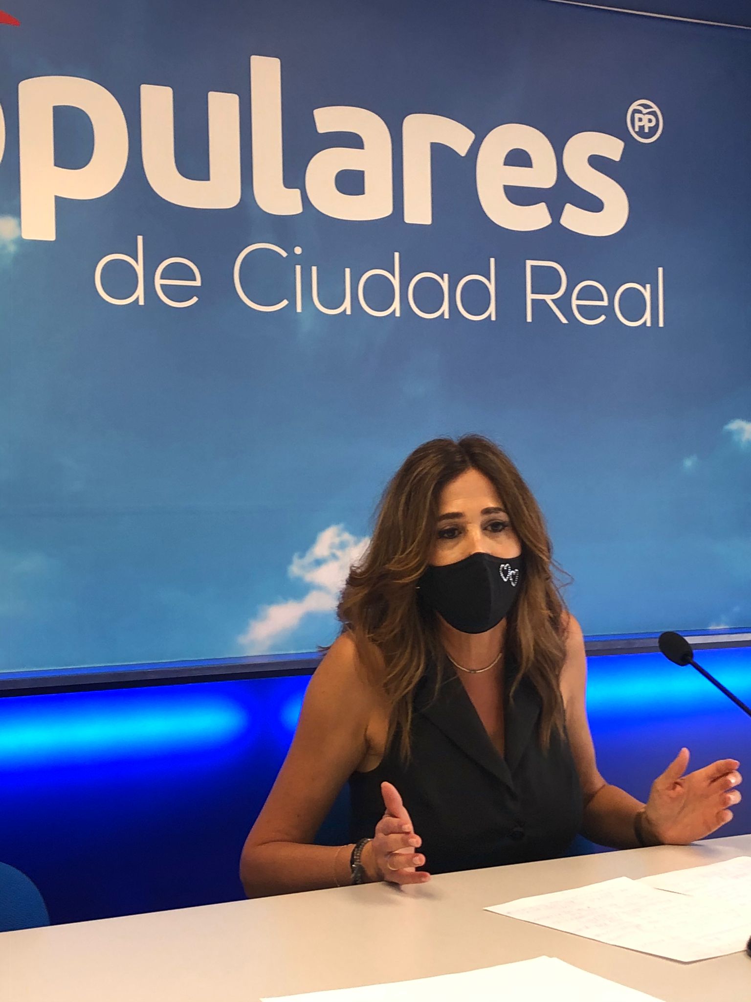 Rosa Romero, sobre el cambio en la alcaldía de Ciudad Real: "Es un reparto de sillones vergonzoso, la única que pierde es Ciudad Real" Rosa Romero, sobre el cambio en la alcaldía de Ciudad Real: "Es un reparto de sillones vergonzoso, la única que pierde es Ciudad Real"