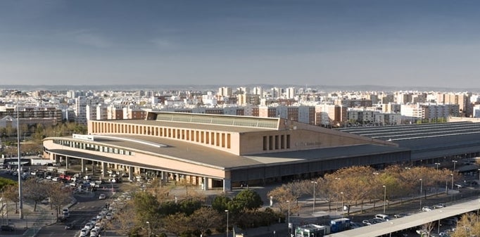 El Colegio de Arquitectos de Sevilla y la ETS de Arquitectura solicitan que Santa Justa sea declarada Bien de Interés Cultural El Colegio de Arquitectos de Sevilla y la ETS de Arquitectura solicitan que Santa Justa sea declarada Bien de Interés Cultural