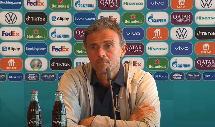 Rubén Amón indulta a Luis Enrique: "El desapego al equipo nacional puede malograr uno de los escasos símbolos de integración patriótica" Rubén Amón indulta a Luis Enrique: "El desapego al equipo nacional puede malograr uno de los escasos símbolos de integración patriótica"
