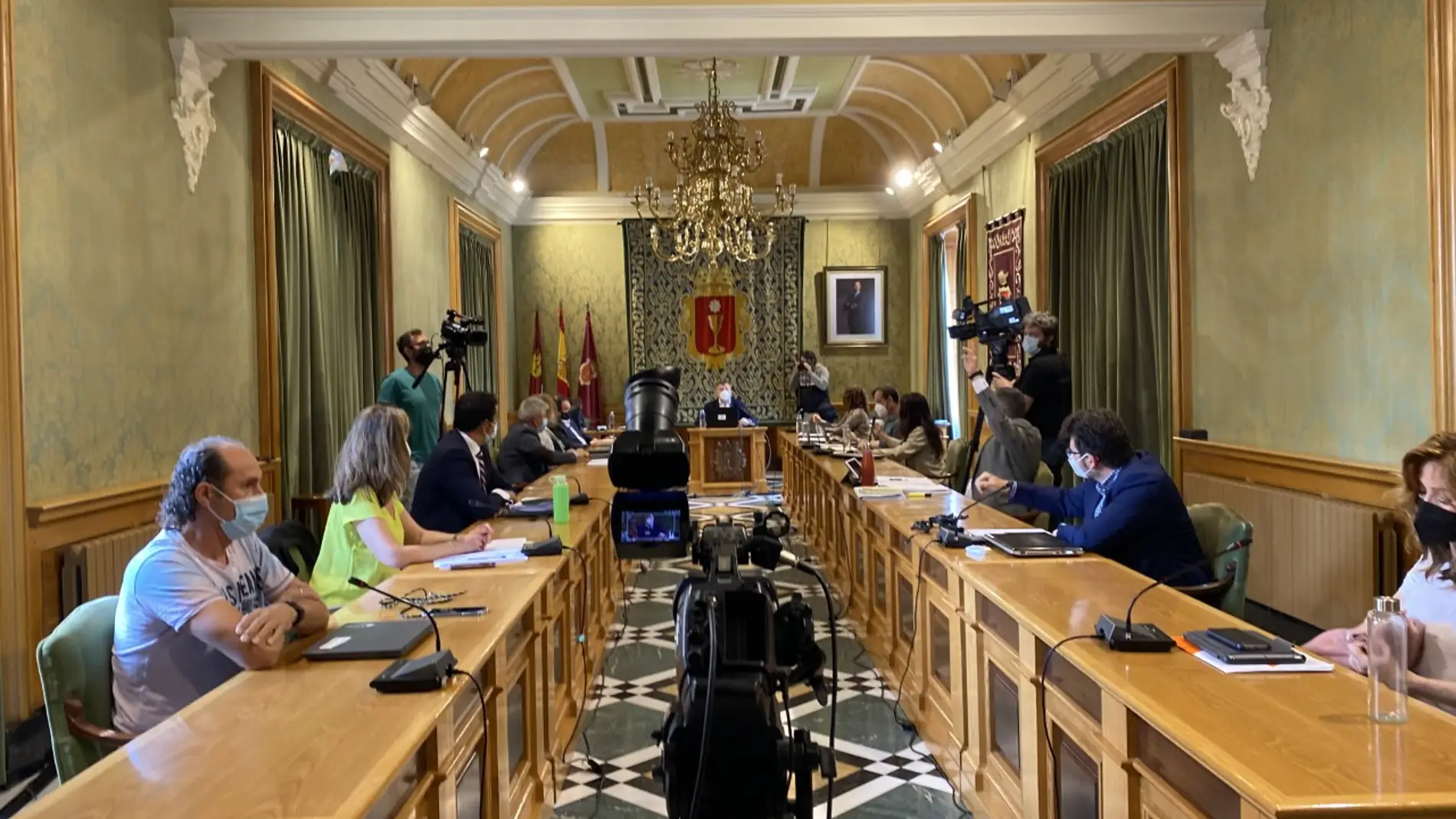 Momento de la votación: PSOE y Cuenca nos Une han votado a favor de los presupuestos de 2021