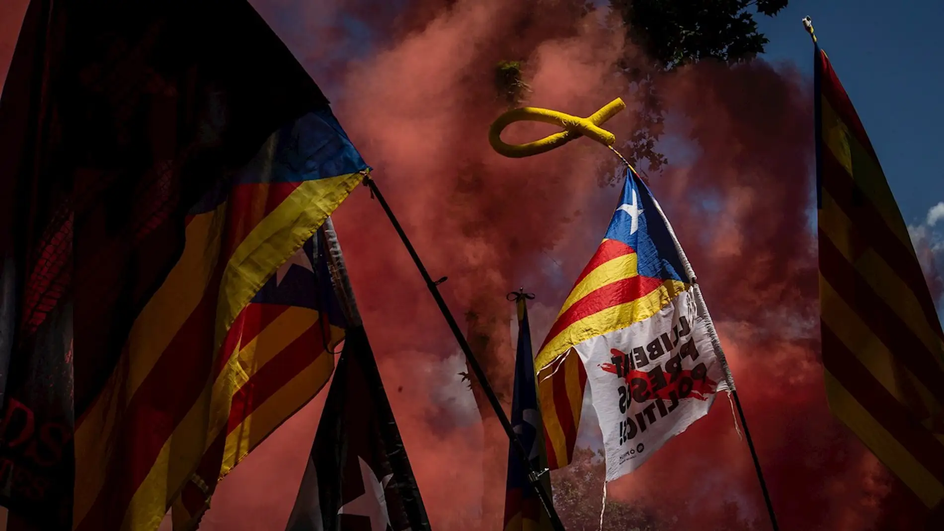 Concentración contra Pedro Sánchez en Barcelona en vísperas de su discurso donde anunció la aprobación de los indultos