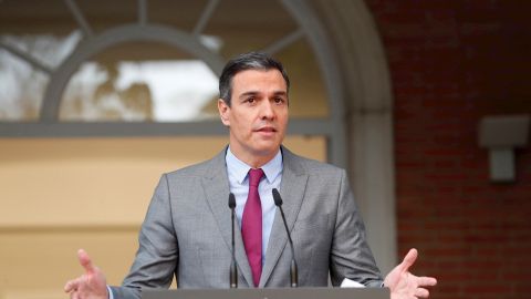El presidente del Gobierno, Pedro S&aacute;nchez, hace una declaraci&oacute;n institucional en el Palacio de la Moncloa para explicar los indultos. 