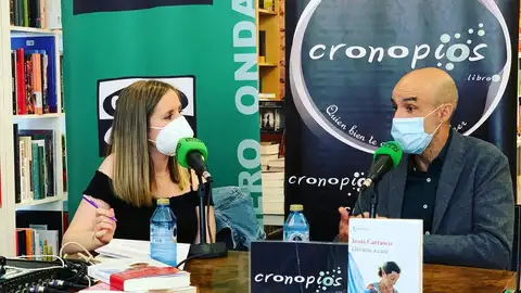 Jesús Carrasco - Escritor Mas de Uno Pontevedra - Cronopios