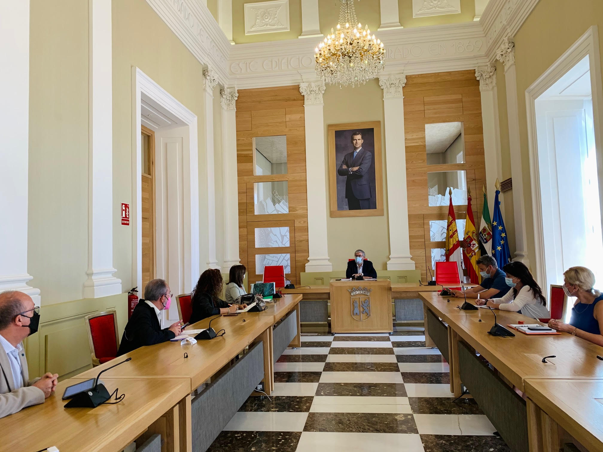 Se constituye el Comité de Hermanamiento de la Ciudad de Cáceres con la Ciudad de Lumbini Se constituye el Comité de Hermanamiento de la Ciudad de Cáceres con la Ciudad de Lumbini