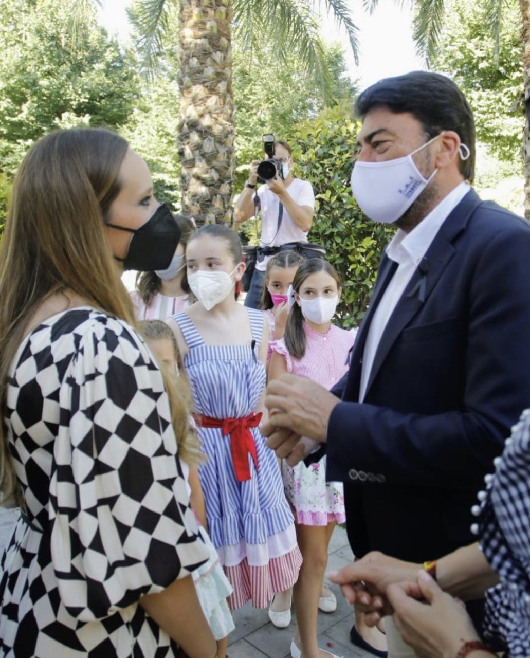 El alcalde de Alicante, Luis Barcala, lamenta que no se pueda disparar la palmera desde el Benacantil y asegura que ha sido una medida necesaria El alcalde de Alicante, Luis Barcala, lamenta que no se pueda disparar la palmera desde el Benacantil y asegura que ha sido una medida necesaria