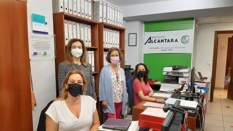 Pilar Alc&aacute;ntara
